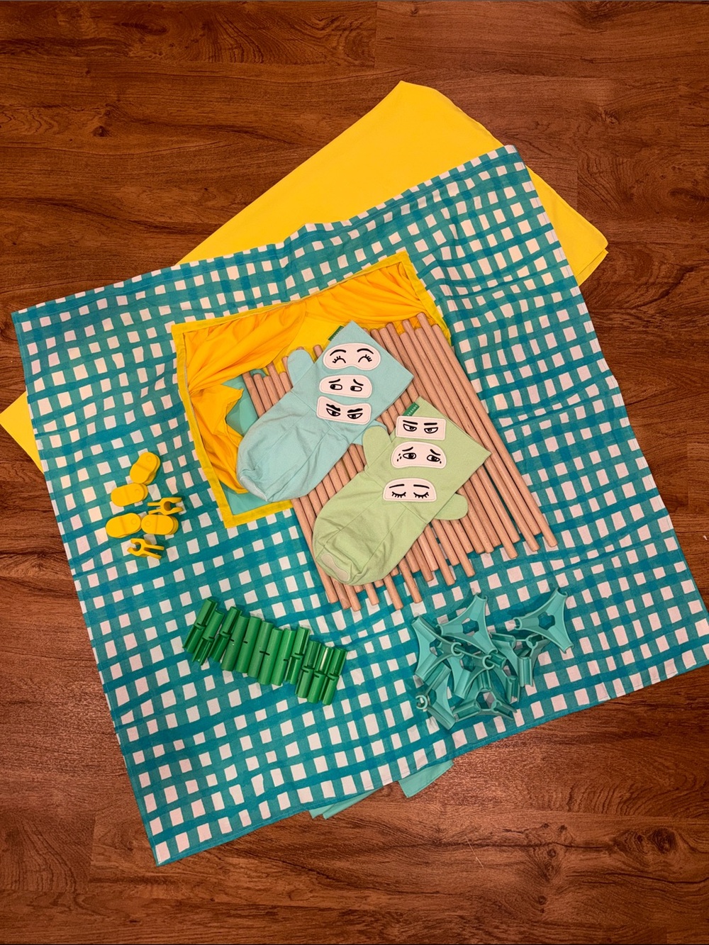 LOVEVERY Puppet Theater & Fort Cover + Puppet Set with Changing Emotion Eyes